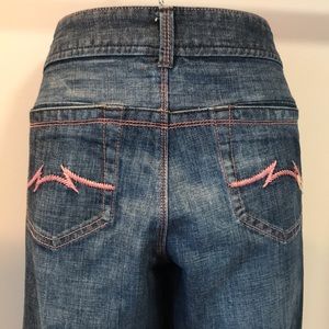 Parasuco denim cult low rise denim with pink stitching